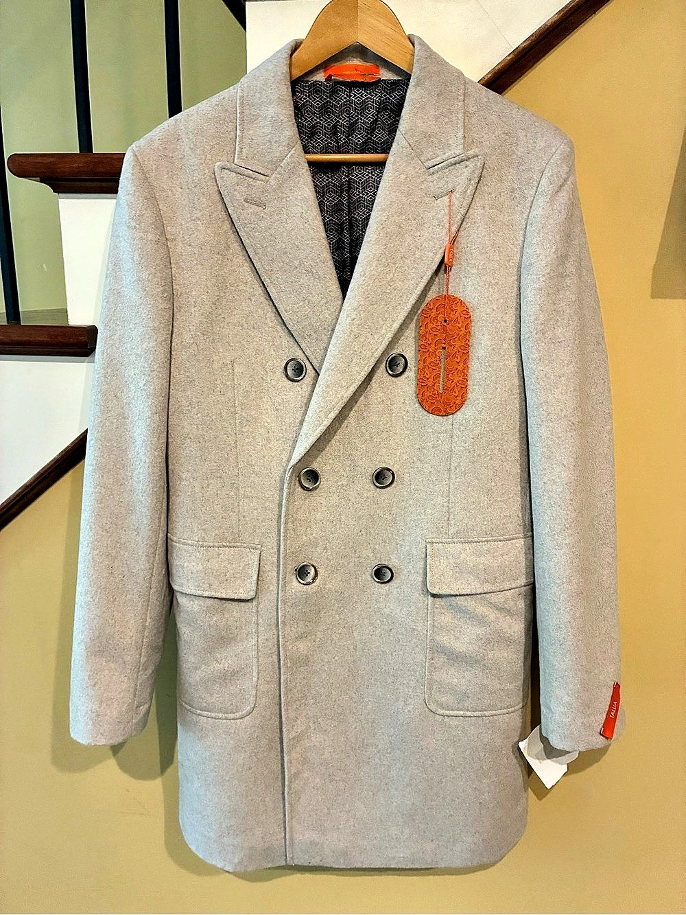 TALLIA VOLSTEAD Double-Breasted Coat in Oatmeal men’s Size Small